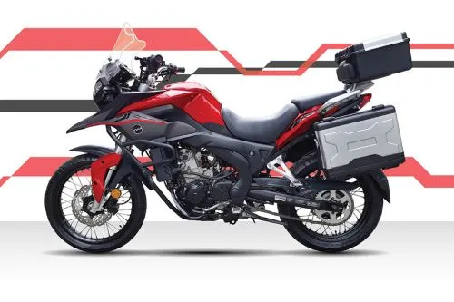 Rekomendasi Motor Sport untuk Harian dan Touring Jarak Jauh